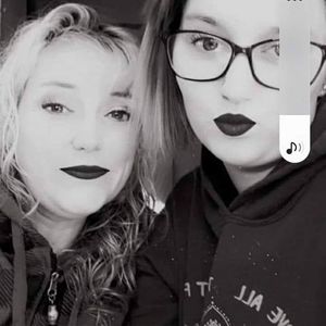 Meet your Posher, Sherry